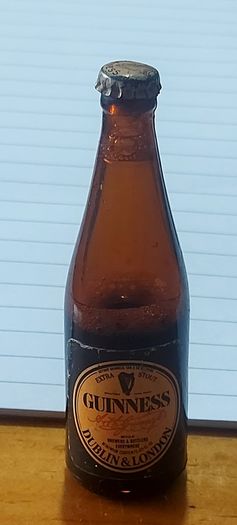 Vintage original Guinness miniature advertising bottle,with liquid inside some of of it must of evaporate,,hard to come by ,price includes free shipping within Ireland thank you, sold as seen, see pictures,,