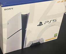 PS5 Slim DISC 1TB boxed with controller