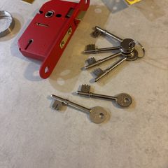 Door lock