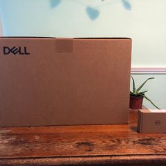 DELL 22 inch monitor E2225HSM and mouse
