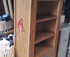 Solid wood shelf unit (26306)