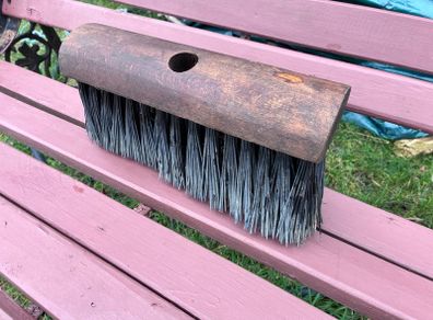 Yard brush head