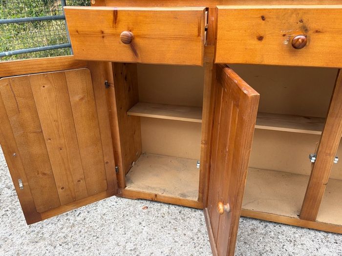 Beautiful Solid Pine Welsh Dresser