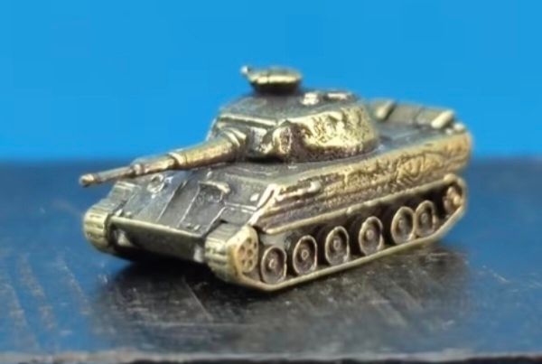 Miniature brass German panther tanks (4) aprox scale 1/350- 1/400 .