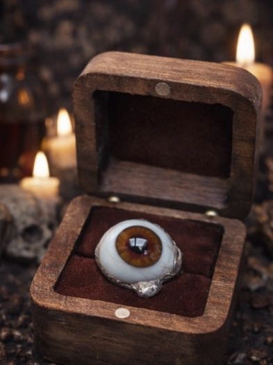 Handcrafted Ex Medical Prosthetic Glass Eye Ring size 7