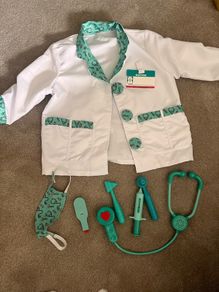 Melissa and Doug doctor costume