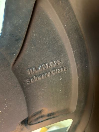 vw id4 alloy wheel 19"