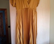 Dress gold