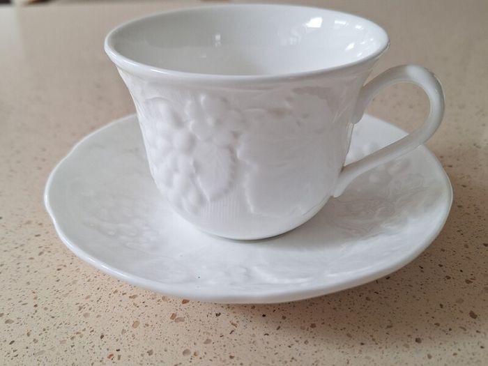 Wedgwood Strawberry & Vine Tea Set