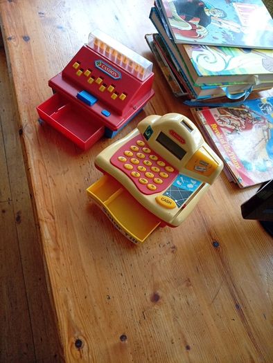 toy cash