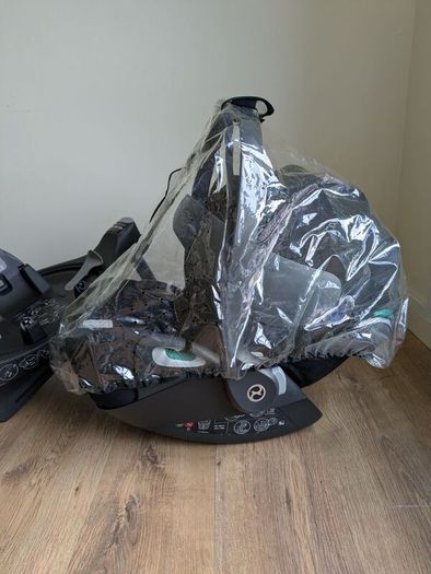 Cybex Cloud Z2 i-Size Car Seat + Base + Accessories - Bundle Only - Receipt - Great Condition