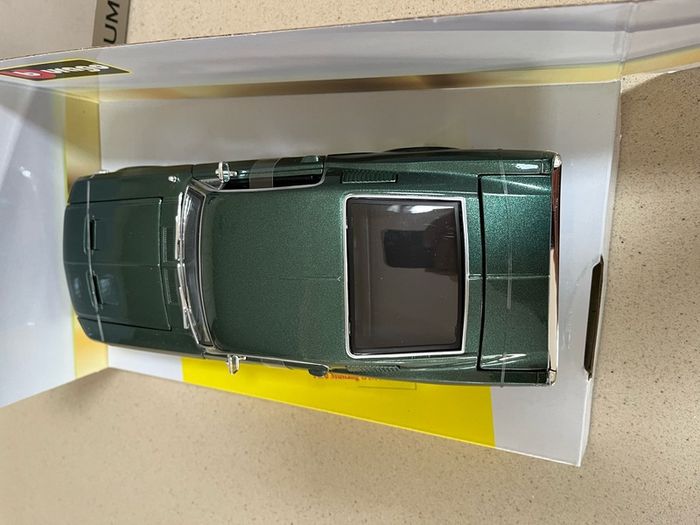 Ford Mustang GTA Fastback 1/18 Burago Rare