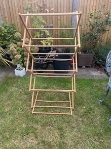 clothes rack