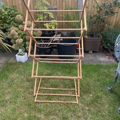 clothes rack