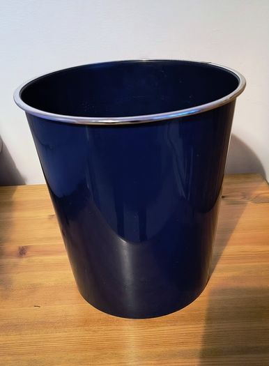 wastepaper bin