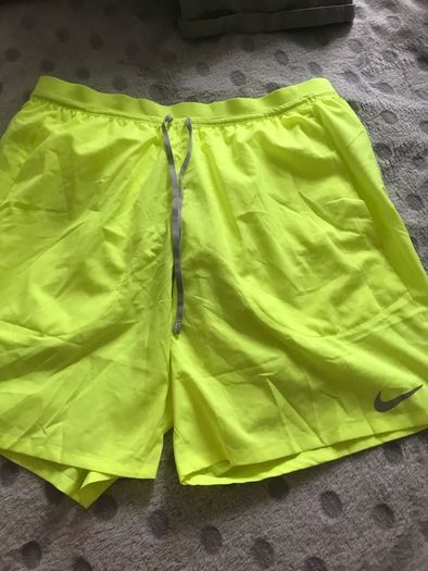 mens shorts nike
