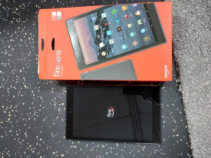 Amazon fire hd10 tablet