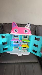 Gabbys dollhouse