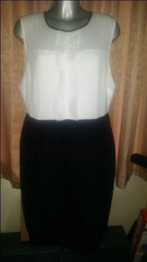 BNWT Dorothy Perkins Black&White classy midi dress size UK18 EUR46 Postage included