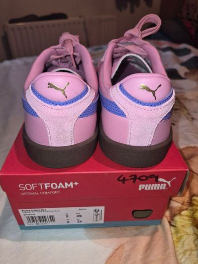 Puma  ladies/kids pink suede trainers