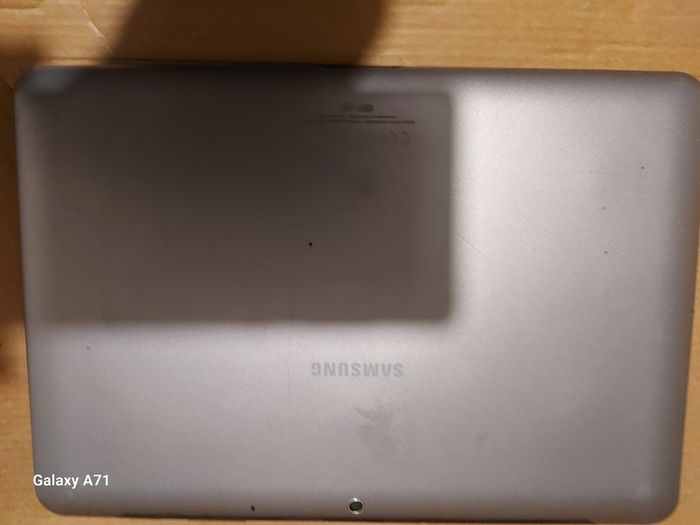 Samsung Galaxy Tab 2, GT-P5113, 16GB, and Preload with nearly 2 dozen childrens movies, in excellent condition