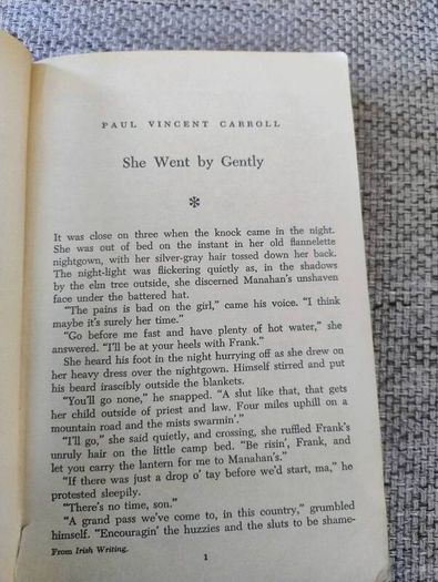 Irish Stories and Tales 1961 in used condition 32 stories and tales FREE STANDARD POSTAGE INCLUDED