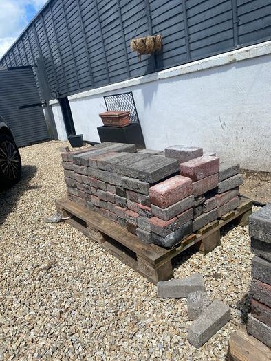 FREE Bricks