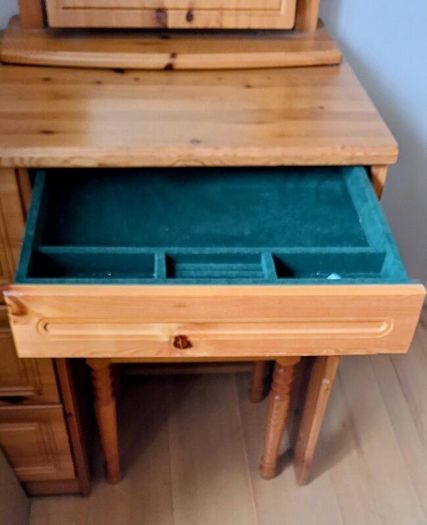 Dressing Table Set