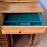 Dressing Table Set Image 2