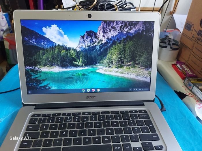 ACER ChromeBook, Silver, 16GB, in excellent condition