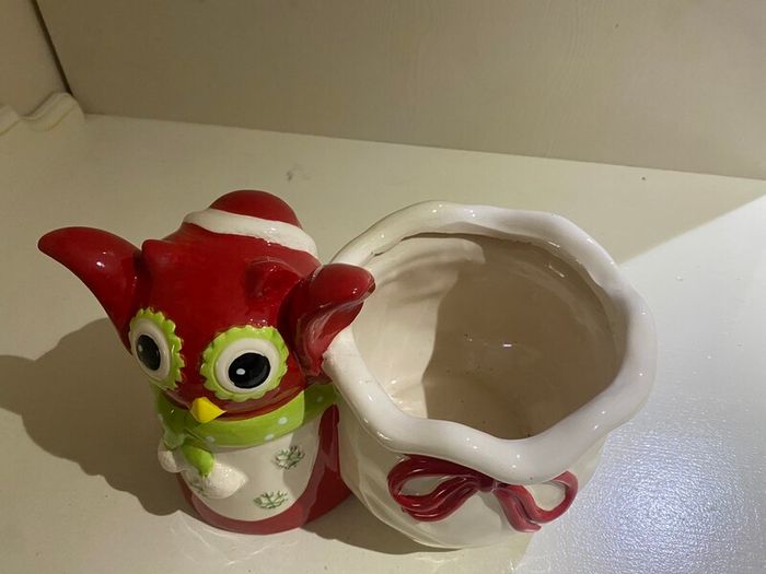 Christmas Decoration / Owl With Suck Glazed Ceramic Indoor Pot