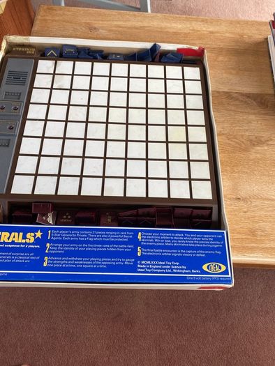Vintage 1970s board game the generals.
