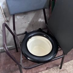 toilet chair