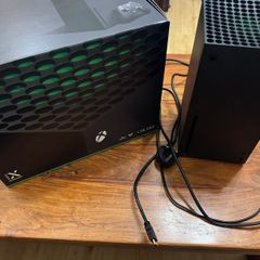 Xbox Series X - Two Controllers