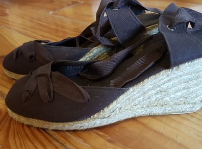 Size 5 Brown Wedge Espidrilles