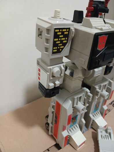 Transformer G1 Metroplex