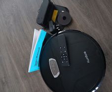 Robot mop and vacuum