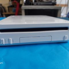 Nintendo WII with Balance Board, Nun Chucks, and Accessories, in excellent condition