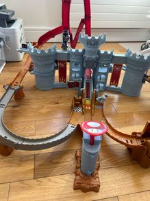 mario kart hot wheels bowser's castle raceway
