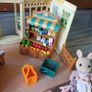 Sylvanian families market shop Image 4