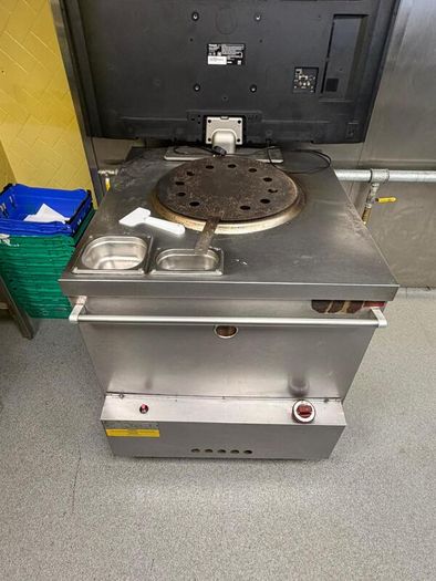 Chip Range and tandoor oven