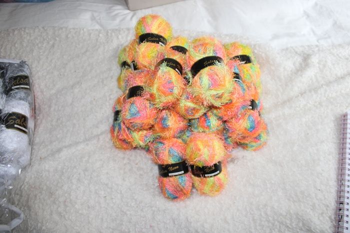 Creative Fur Yarn only 1 euro per ball