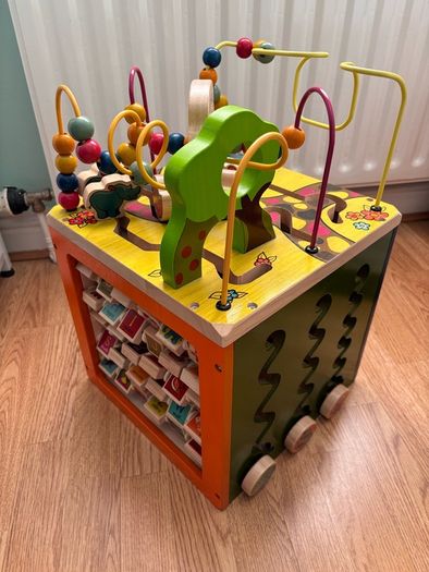 Zany Zoo Activity Cube