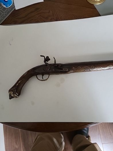 Antique flintlock pistol replica