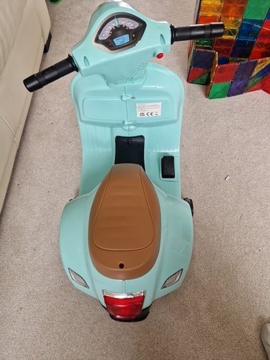 Child's Electronic Vespa Scooter