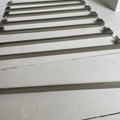 8 Cabinet handles
