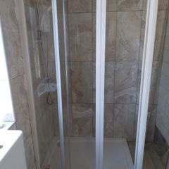 Folding Telescopic Shower Door.New