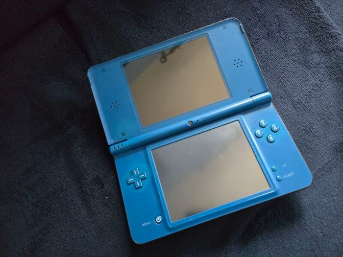 Nintendo DSi XL