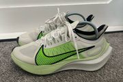 Nike Zoom Gravity runners