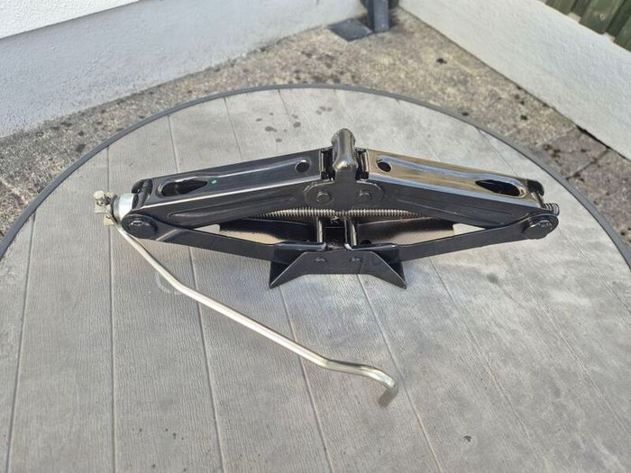 Genuine Renault OEM Car Jack & Handle
